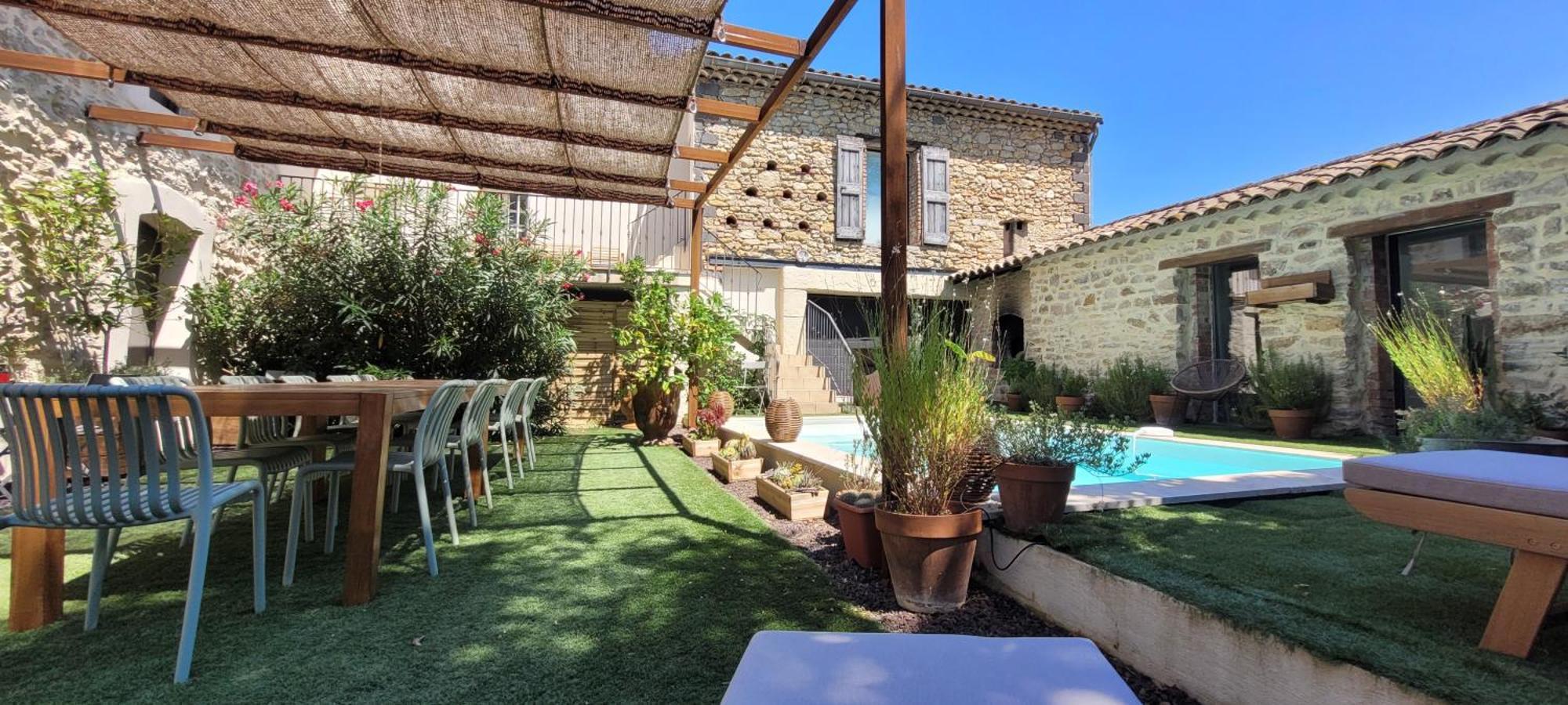Les Batisses Du Chataignier Saint-Christol-lès-Alès Esterno foto