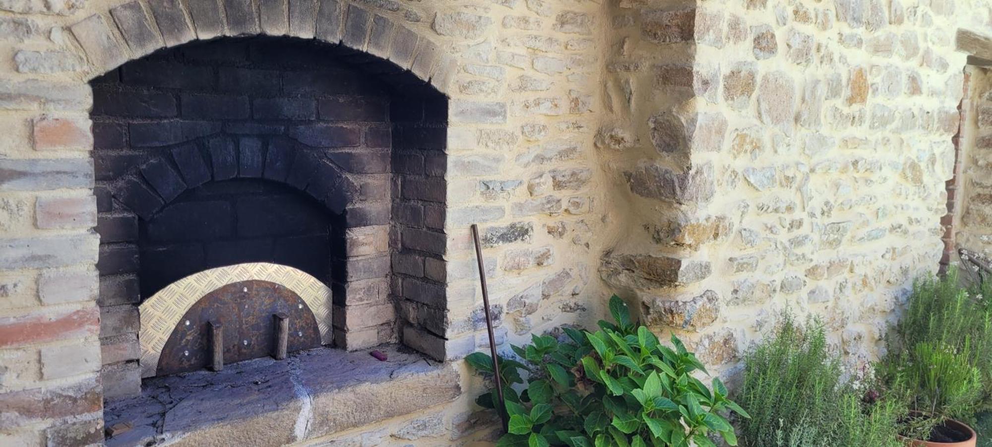 Les Batisses Du Chataignier Saint-Christol-lès-Alès Esterno foto